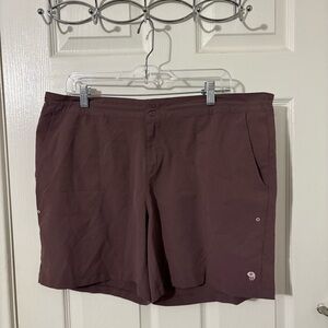 Mountain Harwear Men’s Shorts XL Purple